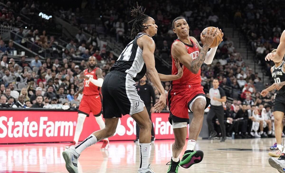 原创官宣4年续约合同达成火箭险胜马刺二老史密斯回暖