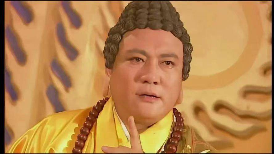 饶是如此,孙悟空依旧被有备而来的黄眉怪用金铙困住,而唐僧,猪八戒