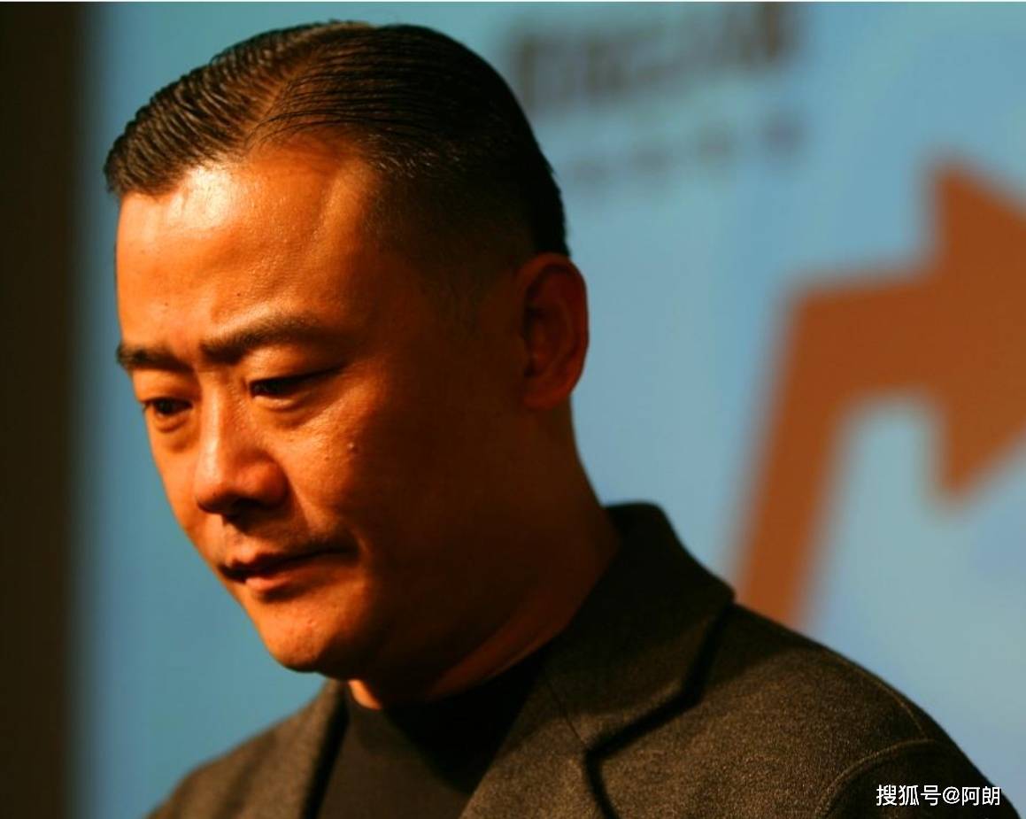 天狂必有雨,人狂必有祸——"消失"7年的周立波,早已经走上了"不归路"