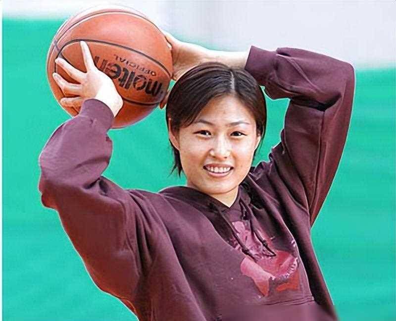 女篮第一后卫曾离队,郑薇劝回,如今现状如何?_广东_指导_教练