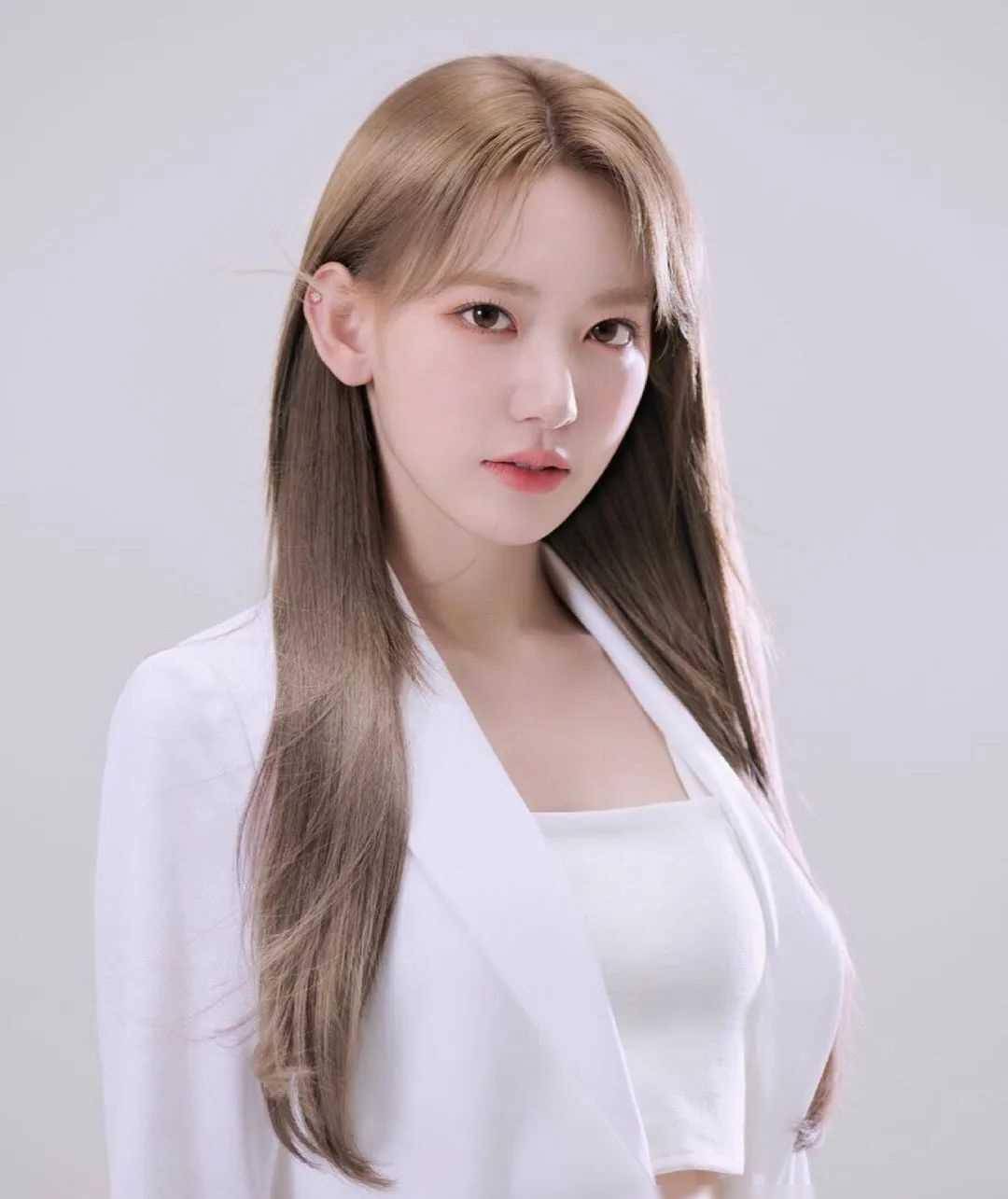 原创那位备受关注的湖人女球迷身份揭晓正是她宫胁咲良