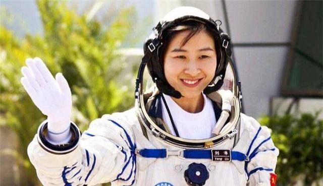 原创纪实我国首位女航天员刘洋为何不再上太空了现状如何
