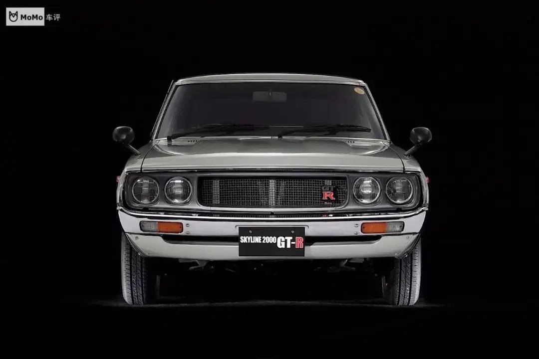 五代(1977-1981)c210 skyline依然运动风格,但是更加方正,同样有四门