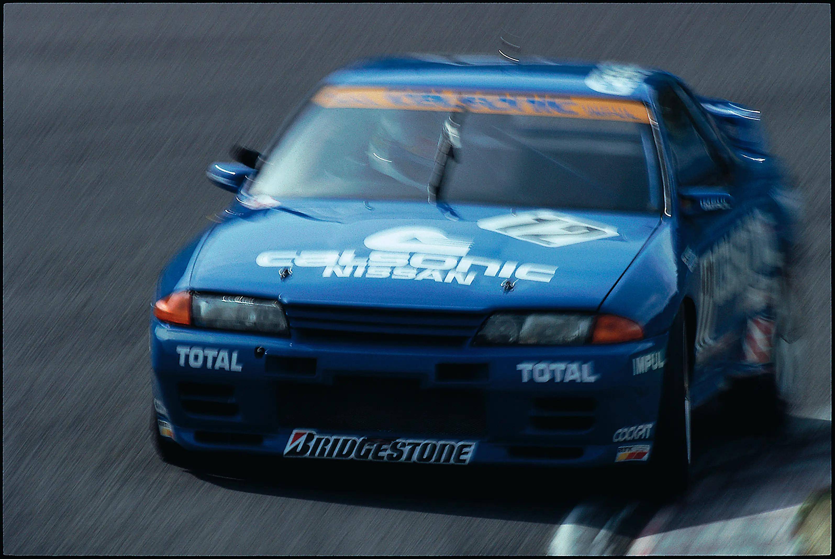 果然,hr31 gts-r只是序曲,在拿下89赛季后,nissan立马推出一台新车