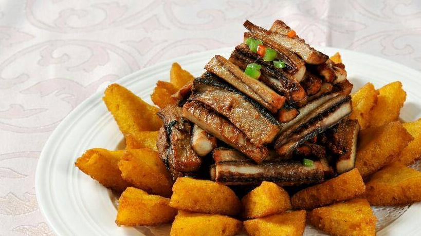 海鲜焖子最好吃来大连必须要体验的美食海产品的天下