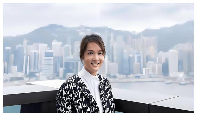 不过对于这个长孙,郑裕彤也十分疼爱,他直接将郑氏酒店交给她管理.