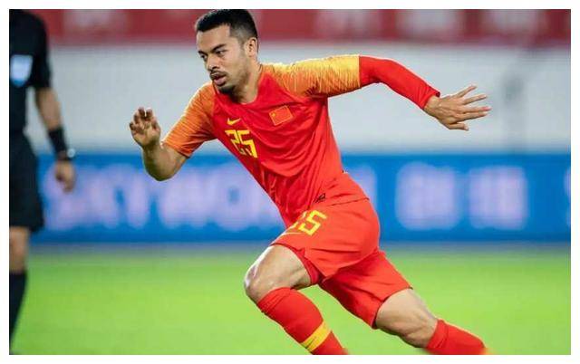 原创李可重双重洗礼重返国足感恩与救赎