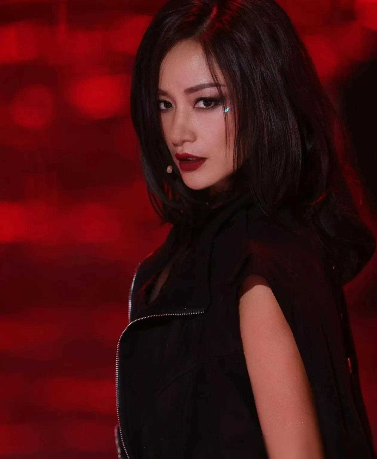 浪姐4之瞿颖_女王_舞台_朱珠