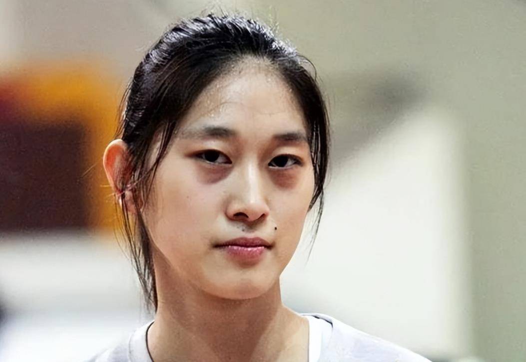 恭喜女篮,隋菲菲正式上任,亮相新疆新岗位,或成女篮最大助力