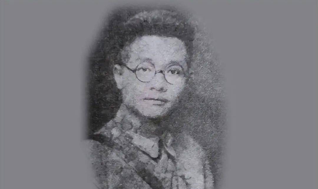 霖,1896年出生于海南文昌,在从广东陆军速成学校毕业后,投奔到蒋光鼐