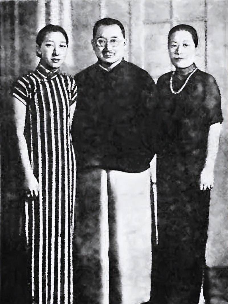 原创孔二小姐弥留之际仍旧特立独行入殓换回女装死后被葬于美国