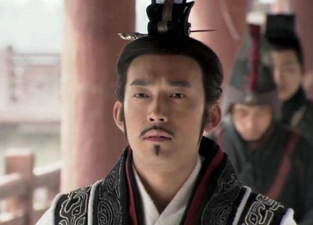 秦昭襄王,嬴姓,赵氏,名稷,是秦武王嬴荡异母弟,秦武王嬴荡在一次举鼎