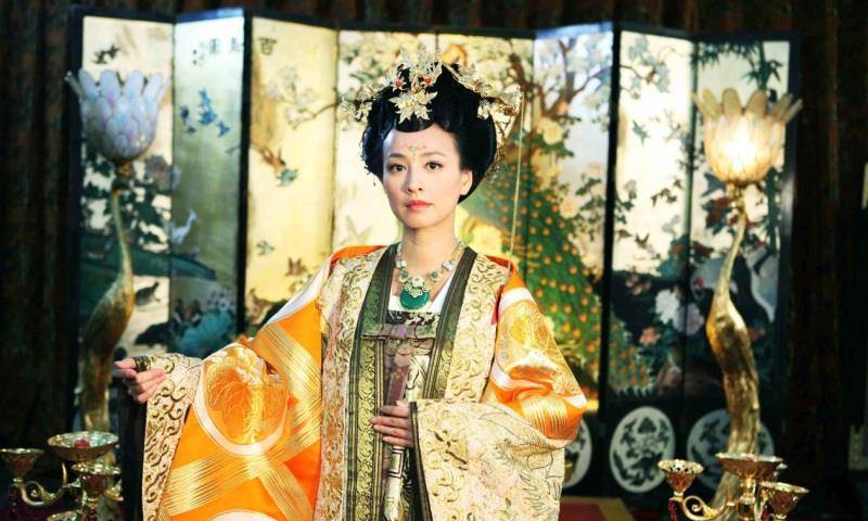 提到张庭,相信大家都有印象,很多人还记得她当年的穿越剧,她的小丸子