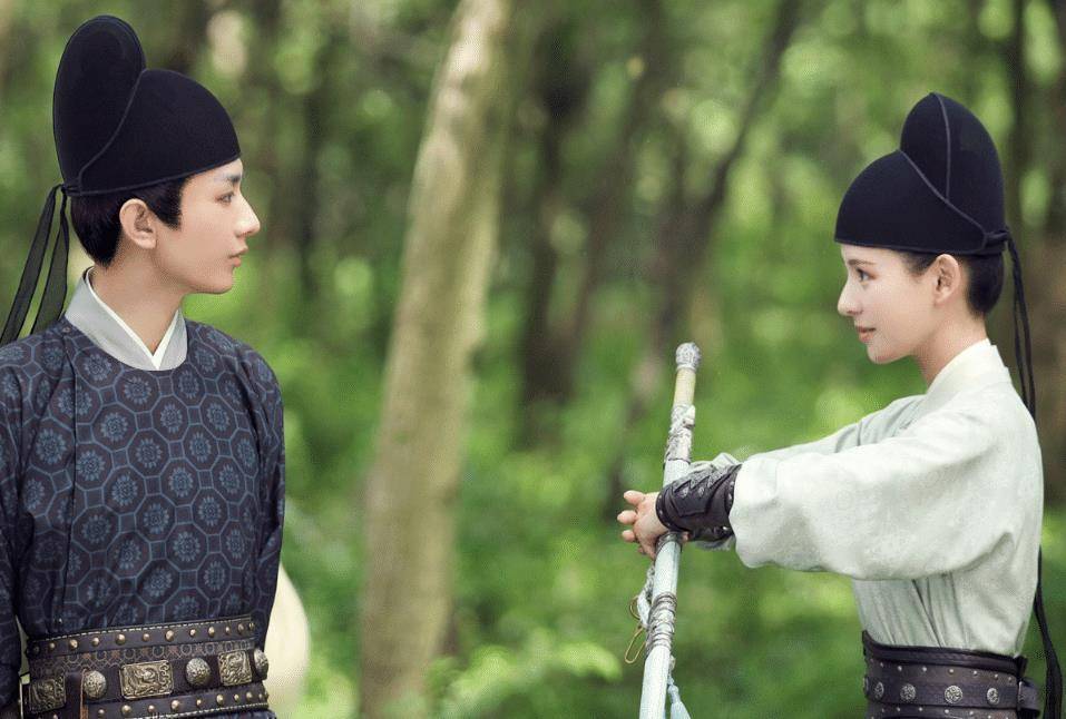 网传《琉璃》刚结束,成毅又有新剧来袭,看清女主不淡定了_南风知_景甜