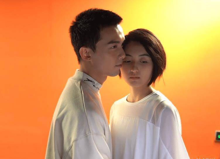 原创张子枫吴磊合作新电影拍摄海报花絮被传出这对cp有点甜