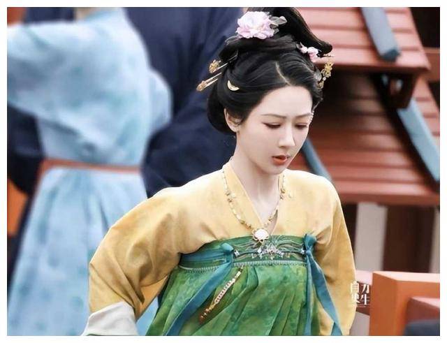 网传杨紫主演新剧引关注肖战王一博再合作