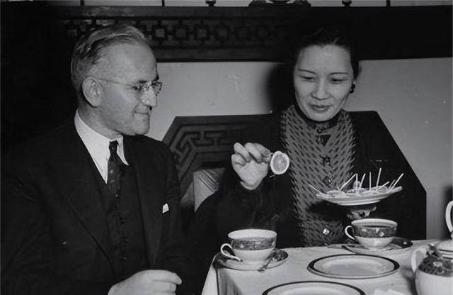 原创慈禧嘴里的那颗8亿的夜明珠下落已查明被宋美龄卖给一位大亨