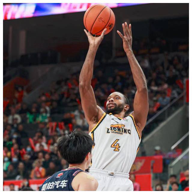 辽宁新外援首秀表现低迷表现引热议击败弗格非易事