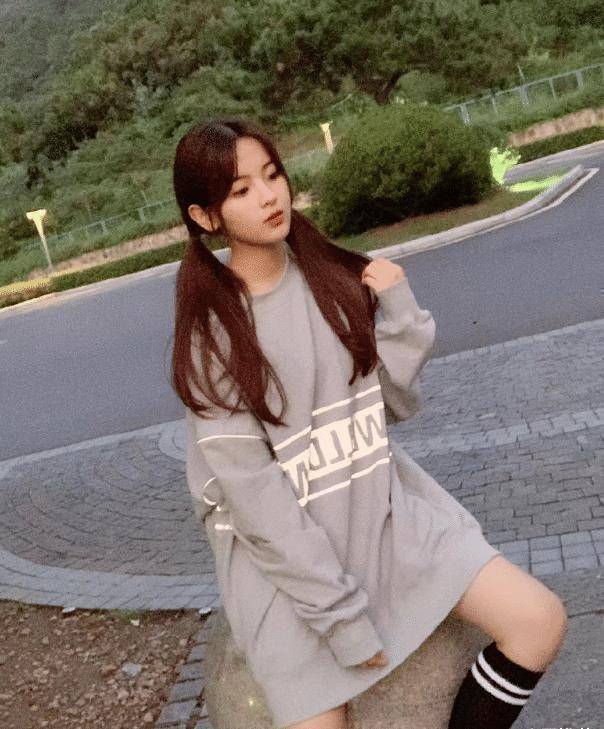 原创最美村姑称号应该给她生在农村却幸运杨超越太励志了