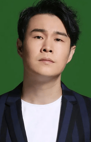 小沈阳合肥演唱会杀疯了！全程全开麦真唱，与老婆互飙高音，太震撼了-小沈阳参加安徽的综艺叫什么