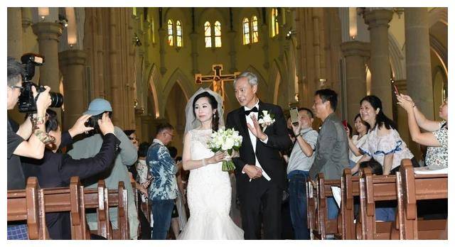 陈荣_吴香伦_生活