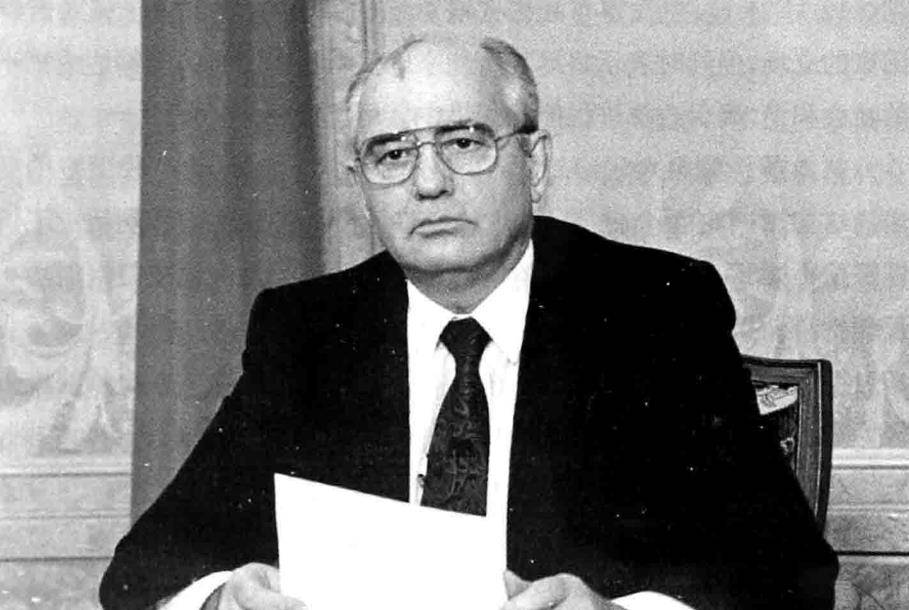 戈尔巴乔夫的爱情情定校园妻子1999年离世他孤独地过了23年