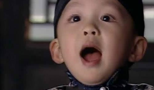 文章"儿子"夏天长大了,曾经的小帅哥突然变成这样让人接受不了_朱佳煜