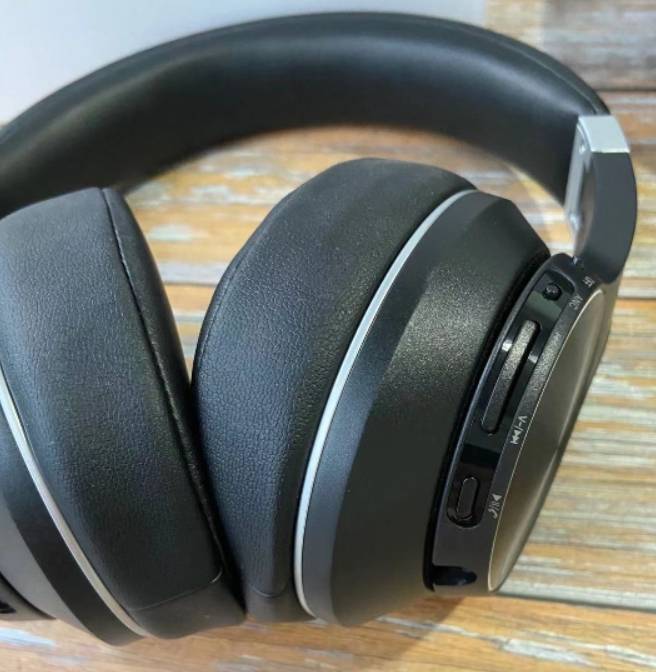 氦刻hik包耳式anc耳机电池续航时间为60小时