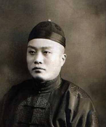 在九一八事变之后,伪满洲国曾经通过溥仪的名义让刘春霖出任北平市长