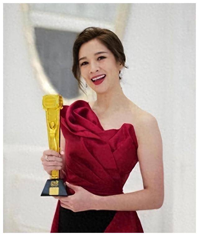 吴卓羲,林峯合拍港剧机会,友情未完,与菊梓乔仍合作_节目_麦美恩