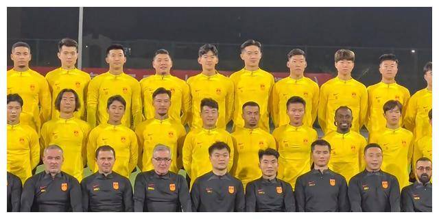 随后伊万科维奇成功说服李可尽快处理完家庭事务归队训练.