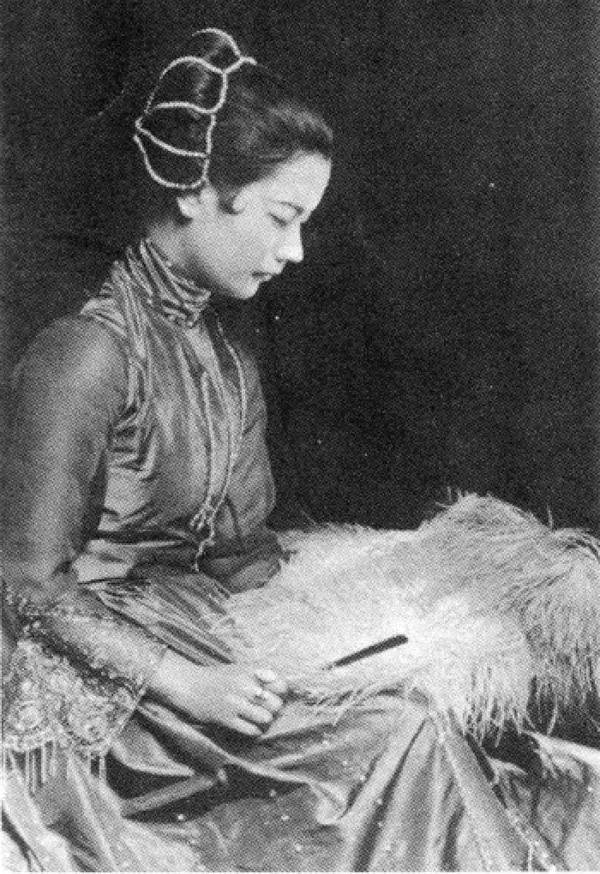 京剧大师周信芳离婚又再婚他与两任妻子的命运都很悲情