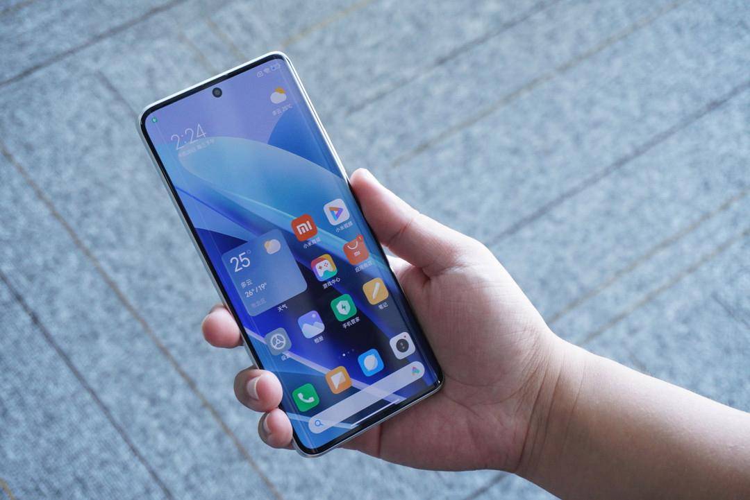 原创小米2亿像素新机不贵了骁龙7s15k护眼屏120hz仅1399元