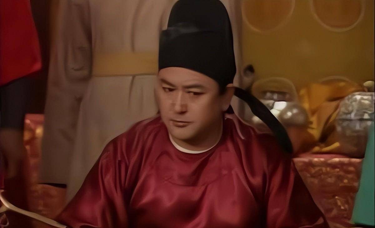 安南虽然远离长安,但这也是唐朝在南国的重要领土,唐玄宗李隆基让杨思