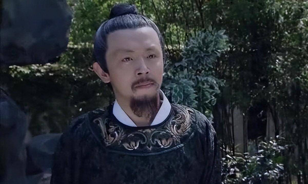 他率领军队向李多祚的女婿羽林中郎将野呼利发起了冲锋,一个回合便将