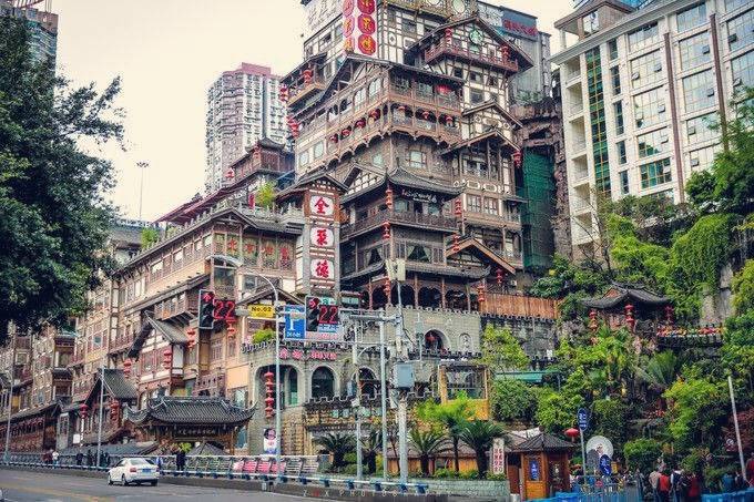 重庆解放碑五天四晚旅游景点门票住宿美食路线超全指南看完记得收藏