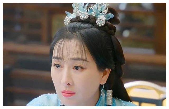43岁马苏为34岁任嘉伦当妈,同框现身,引发欢笑._母亲_父母_年龄
