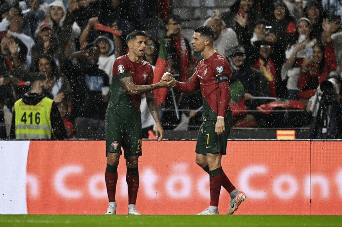 c罗惨遭国家队队友打击你已过了巅峰期我们并不依赖你