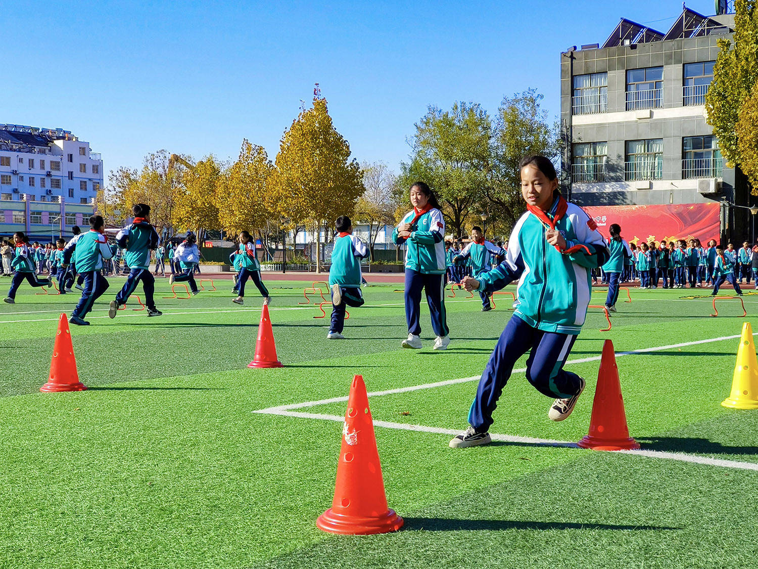 羡慕这样的课间 德州小学生阳光大课间撒欢儿玩