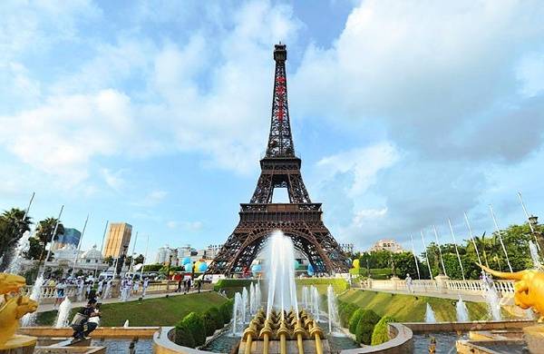 2个人去香港尖沙咀玩一趟要多少钱情侣去香港旅游景点推荐