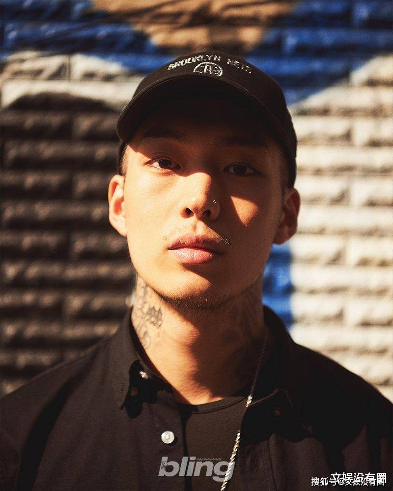 说唱歌手owen公开狙击lesserafim:她们根本不会唱歌!_争议_因为_rappe