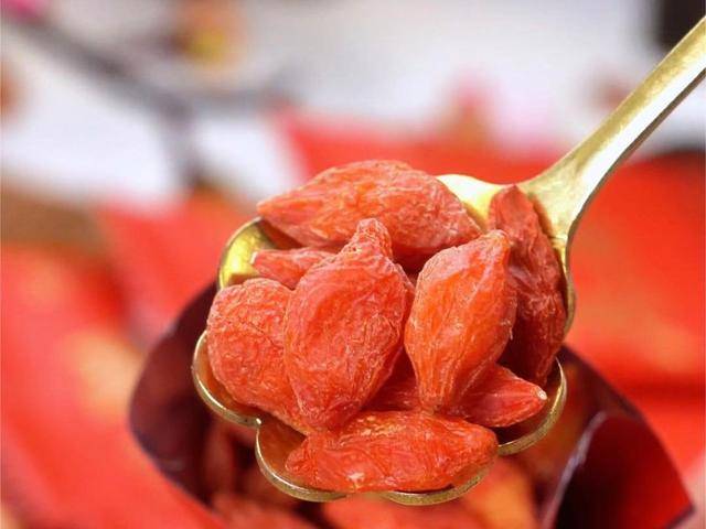 原创48岁男子坚持每天吃枸杞降血糖养肾半年后健康情况如何