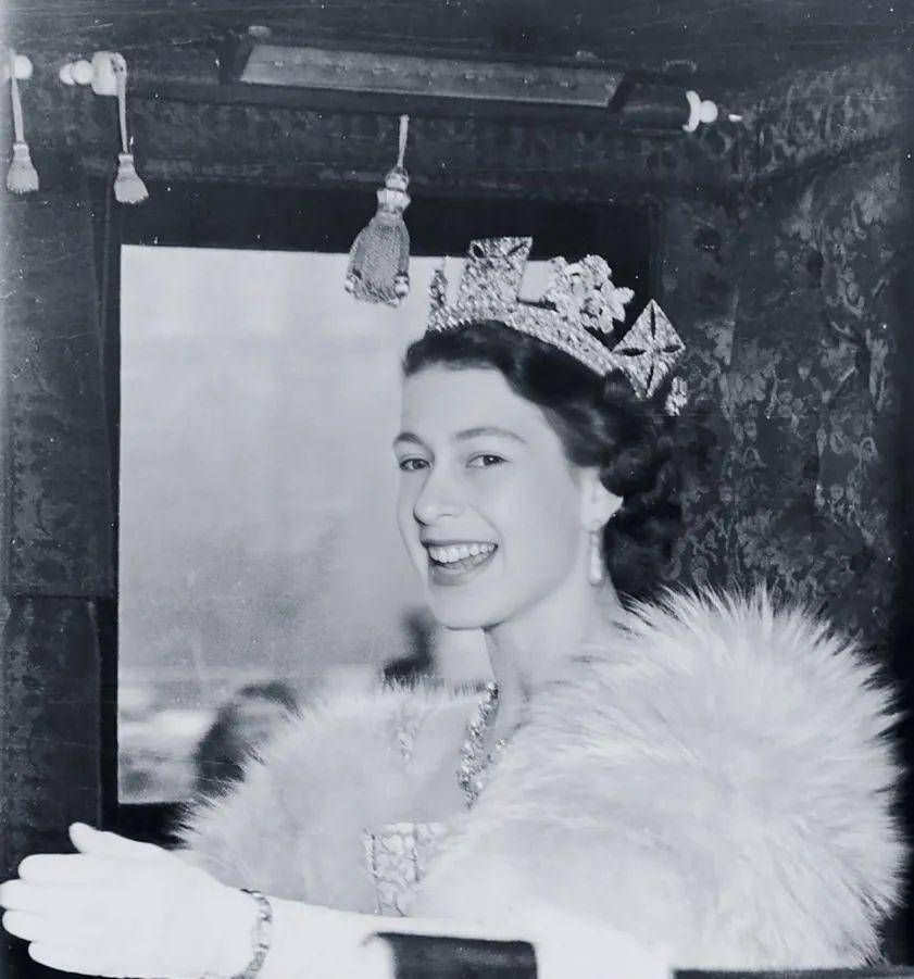 从二战中走向王位的女王,2年兵役,晋升准将_伊丽莎白_公主_英国