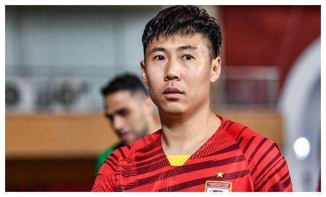 原创时隔590天里皮指导国足飞翼重返职业赛场曾传感退役