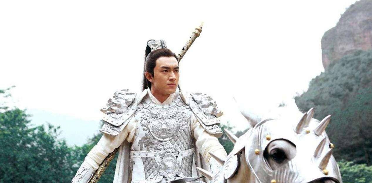 赵云是演义里的蜀汉大将兼四弟还是正史中纯粹的亲卫队长