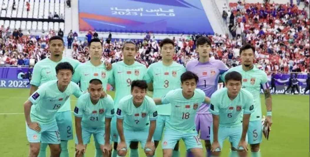 原创国足中方教练组保留官方公告证实部分球迷略感不满