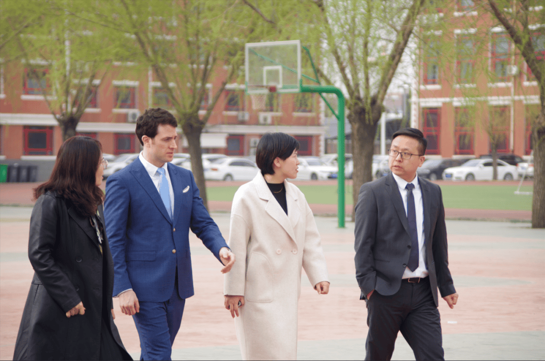 图说河外河北外国语学院附属中学与加拿大达英国际学院成功签约