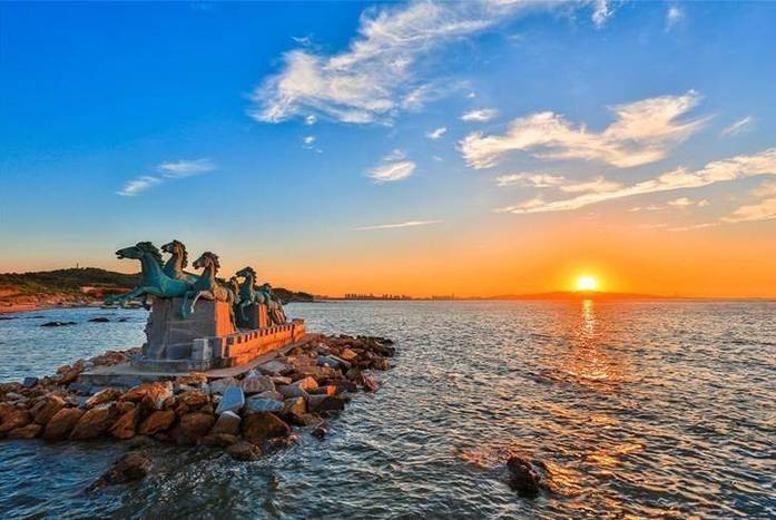 跟团去青岛三日游绝佳旅游攻略到青岛玩一趟费用多少具体花费及景点