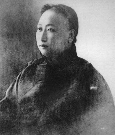 然而这些问题都没有能够阻拦熊希龄的决心,在熊希龄由北平南下上海