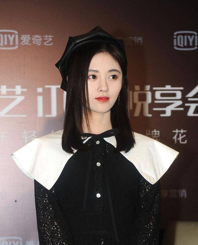 虽然能独挑女主大梁,但鞠婧祎演技并没有多大的突破,接的角色大都很